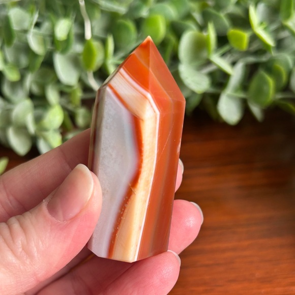 Carnelian Point Q - Picture 3 of 3